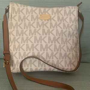 Michael Kors Crossbody Purse